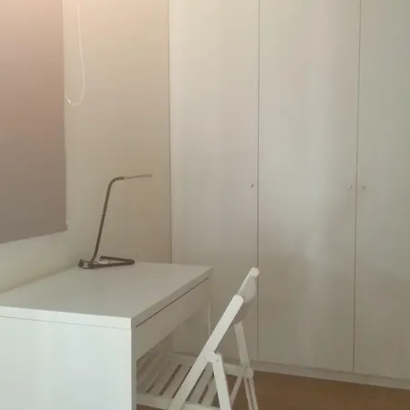 Rua De Entreparedes, 62, 2ºn Apartamento * Porto